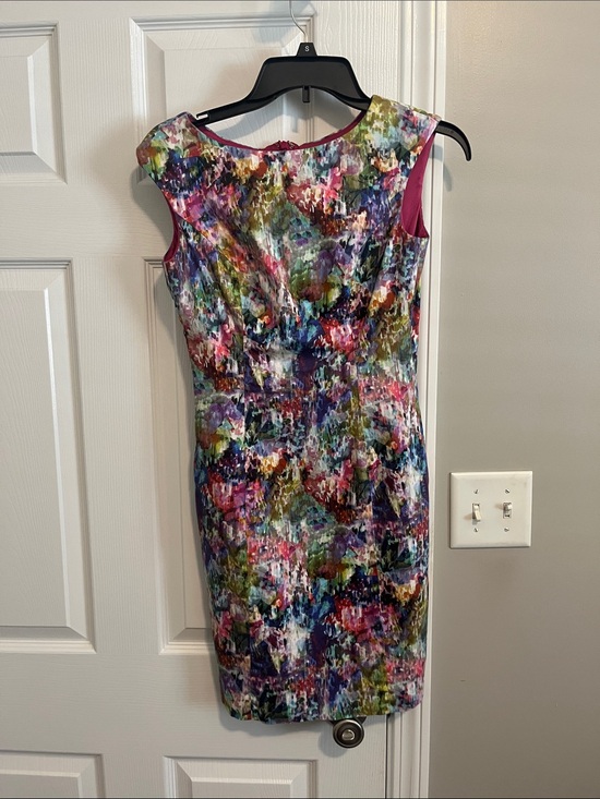 Kay Unger Dresses & Skirts - Kay Unger Floral Cotton Sheath Dress